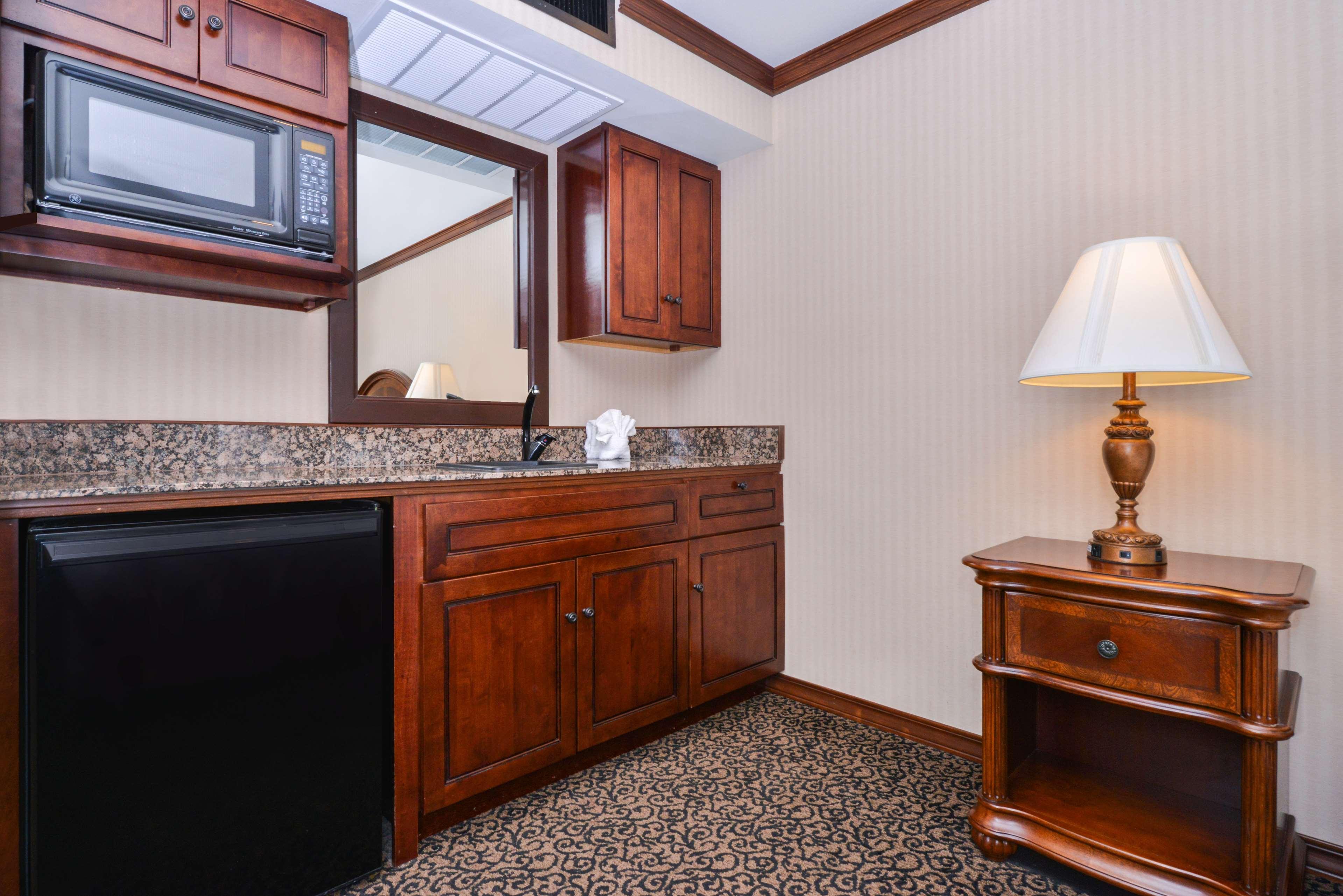Best Western Edgewater Resort Sandpoint Exterior photo