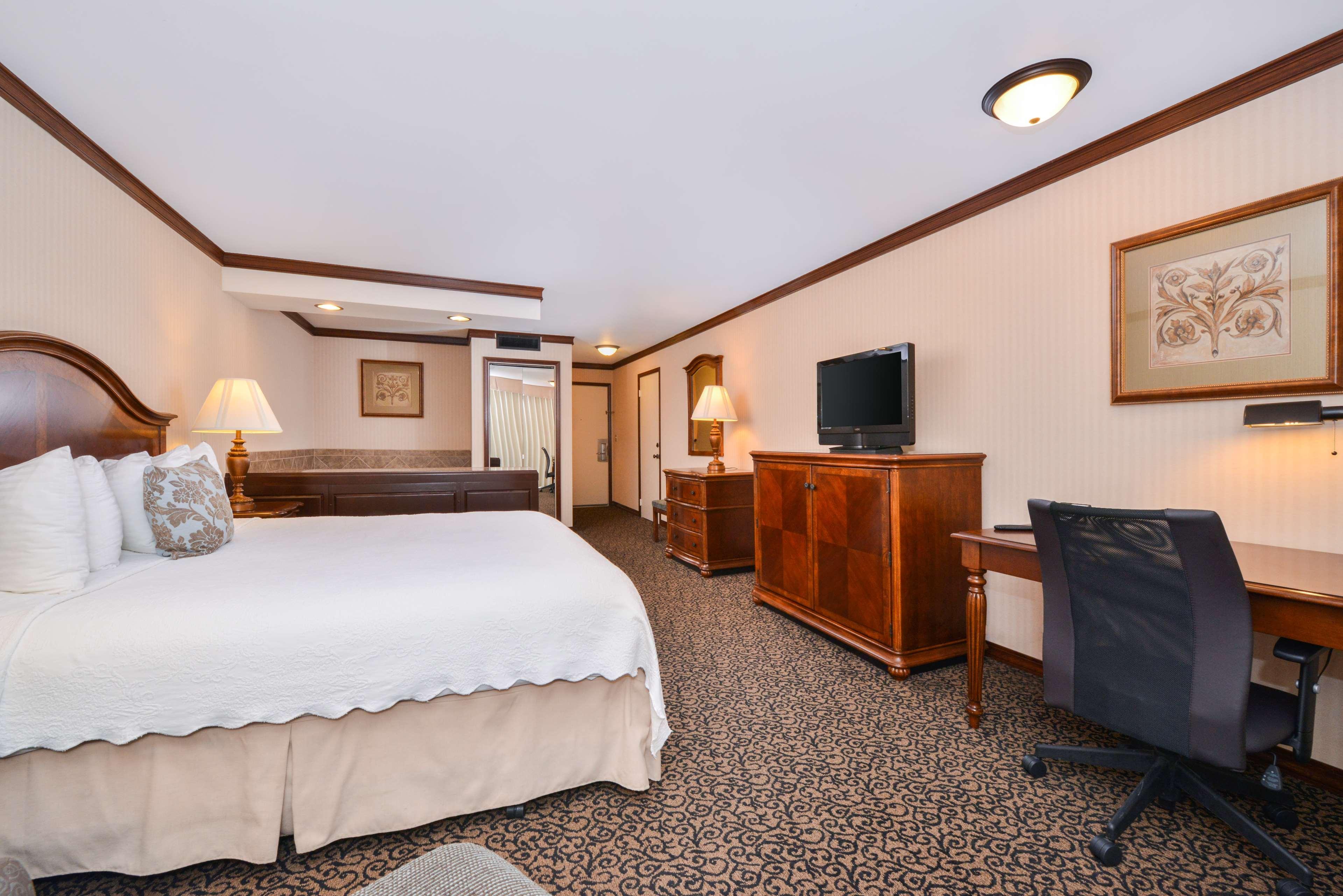 Best Western Edgewater Resort Sandpoint Exterior photo