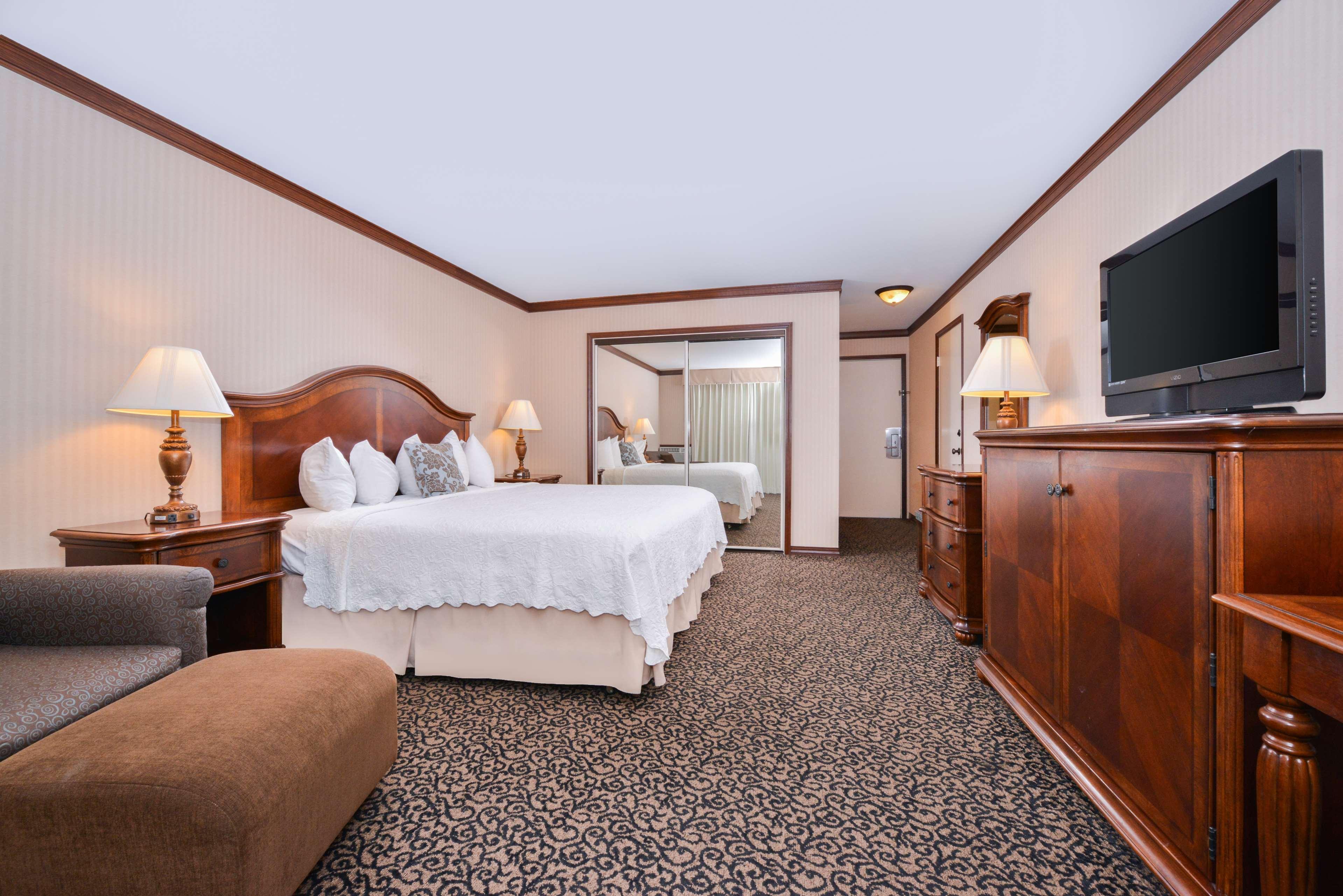 Best Western Edgewater Resort Sandpoint Exterior photo