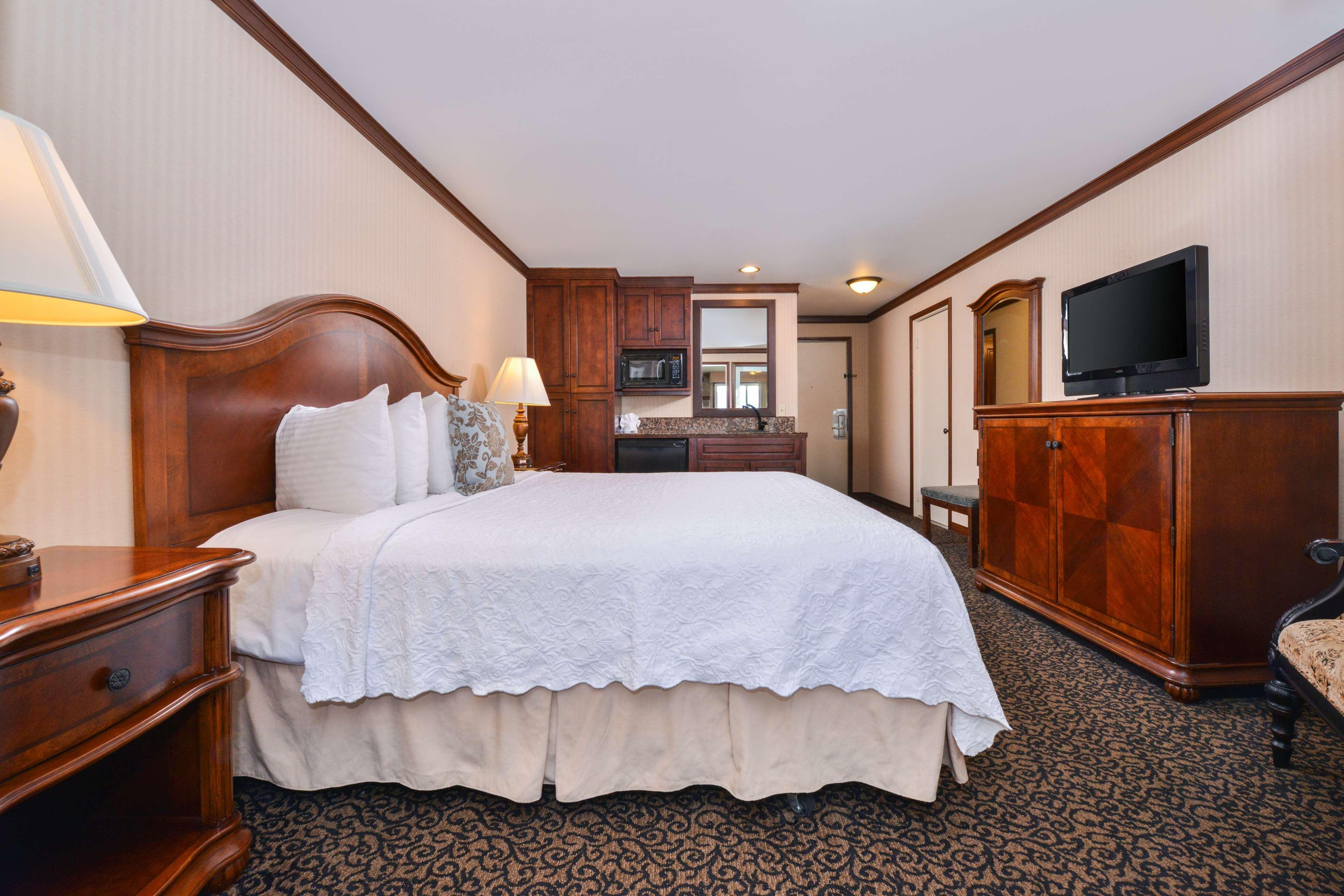 Best Western Edgewater Resort Sandpoint Exterior photo