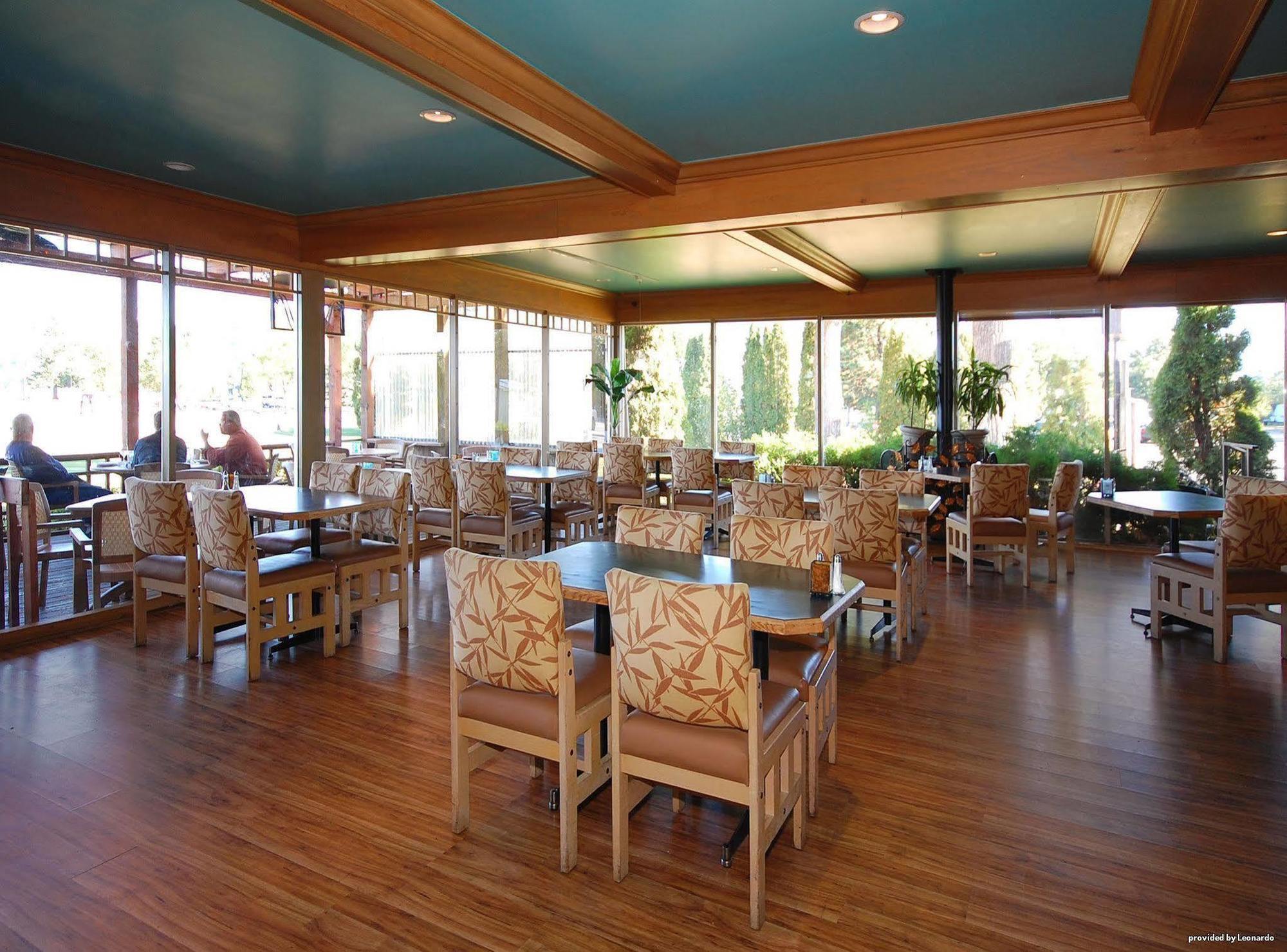 Best Western Edgewater Resort Sandpoint Exterior photo