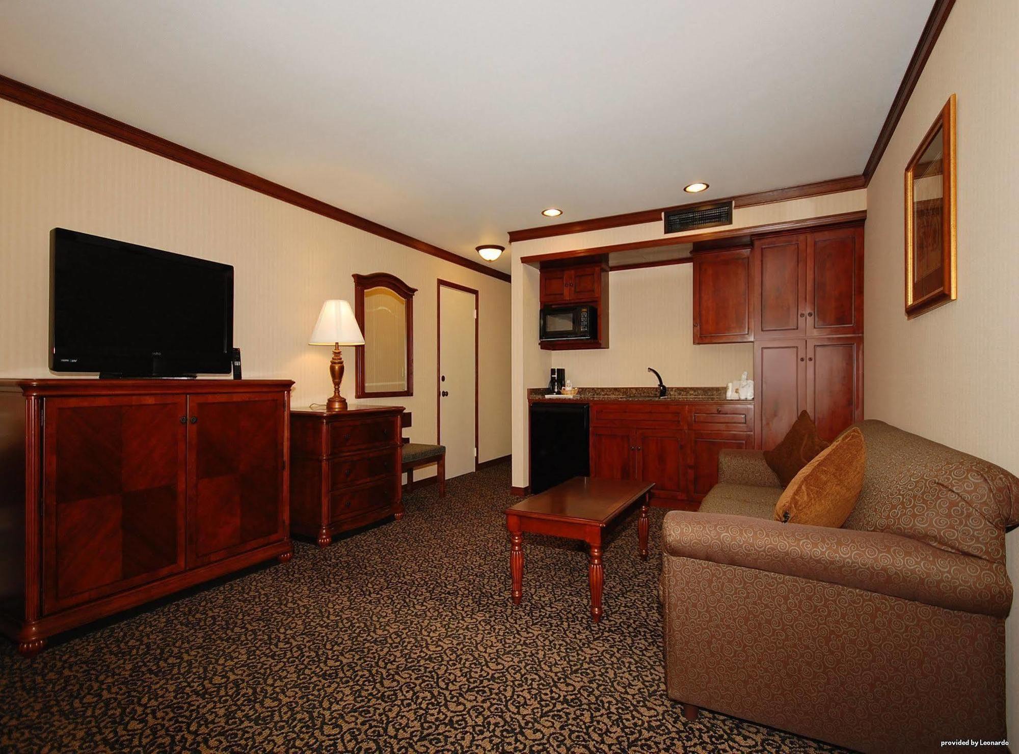 Best Western Edgewater Resort Sandpoint Exterior photo