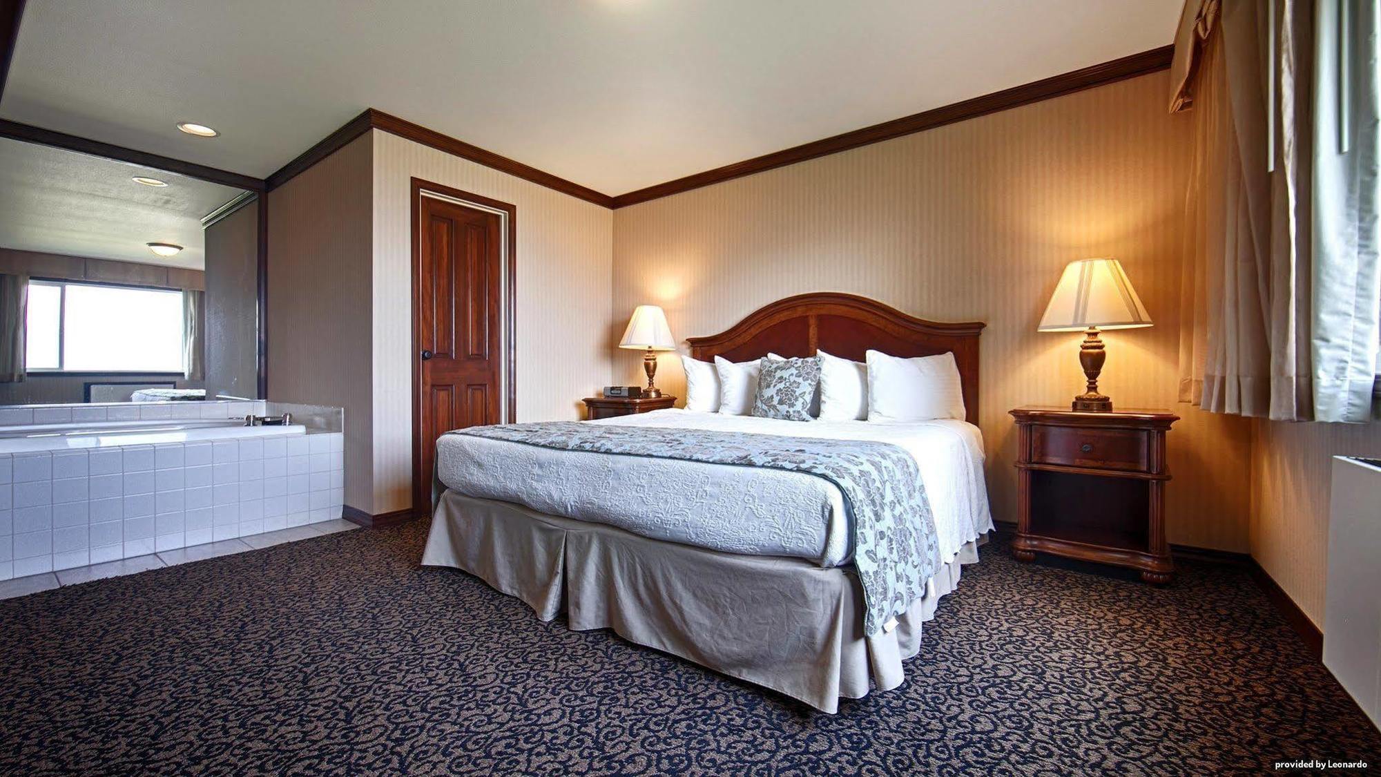 Best Western Edgewater Resort Sandpoint Exterior photo